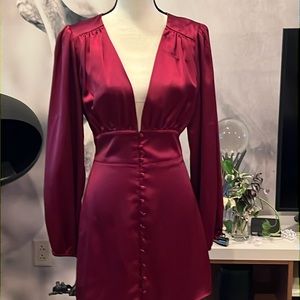 Burgundy dress, size M, new with tag